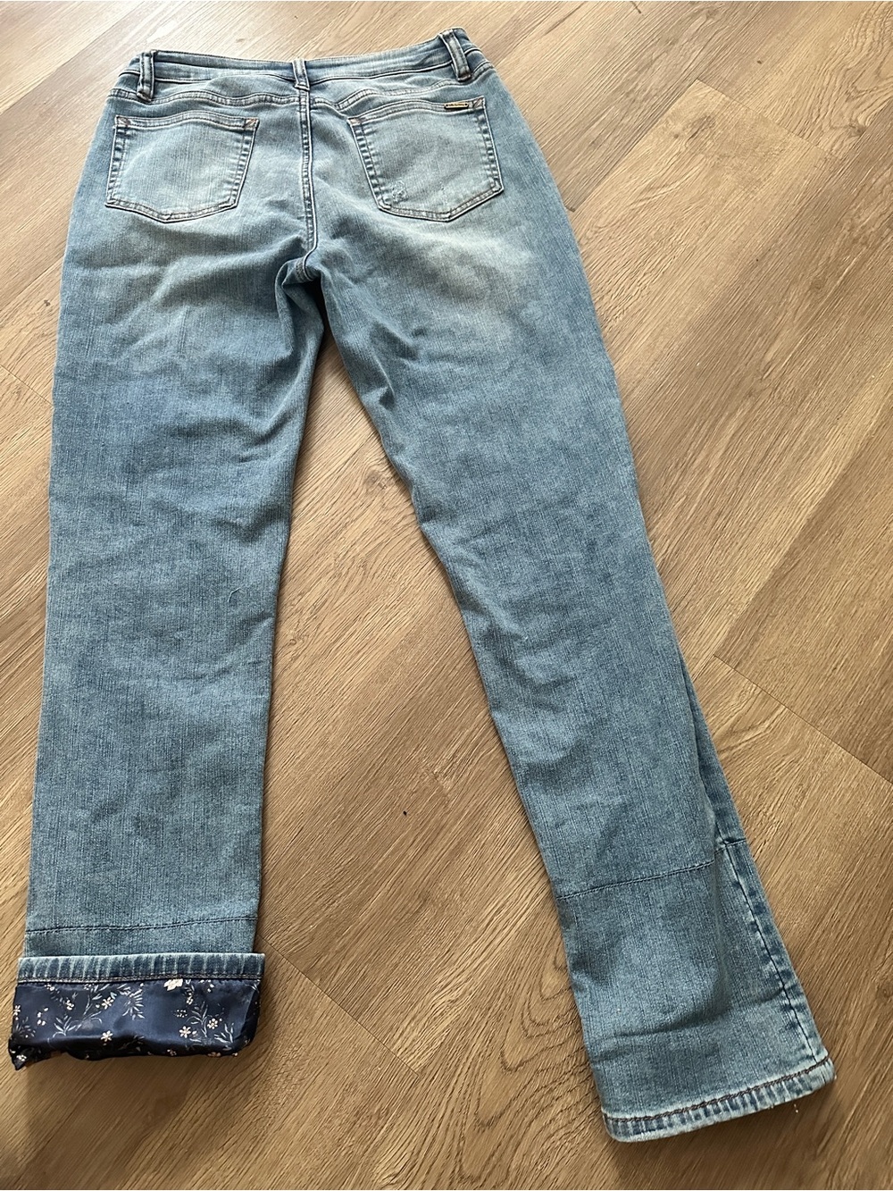MATILDA JANE Women Just Imagine Taylor Straight Leg Floral Cuff Blue Jean Size 8 - Picture 6 of 6